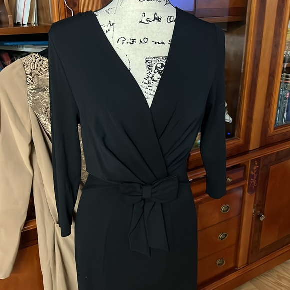 Classic Black Dress by Anna Molinari Sz M, I 48

Argentine tango inspired - Picture 5 of 17